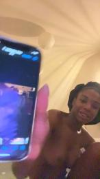 Emmalovance webcam model stream image