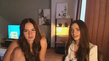 MayaGlow webcam model stream image