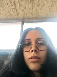 Annya-sweet webcam model stream image