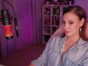 LadyLLS webcam model stream image