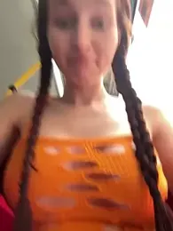 SnappyHappy webcam model stream image