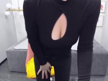 zoeeast webcam model stream image