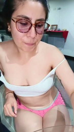 Savannahbunny webcam model stream image