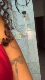 julialoyola_ webcam model stream image