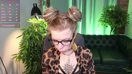 trixxxie_ webcam model stream image