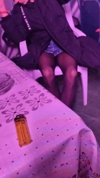 Petitebombe34 webcam model stream image