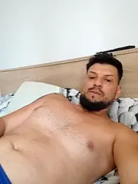 yasmi25 webcam model stream image