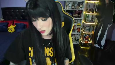 Yummypink webcam model stream image