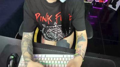 Yummypink webcam model stream image