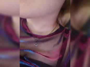 ElaIzza webcam model stream image