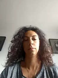 naughty69curls webcam model stream image