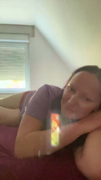Nadine1990 webcam model stream image