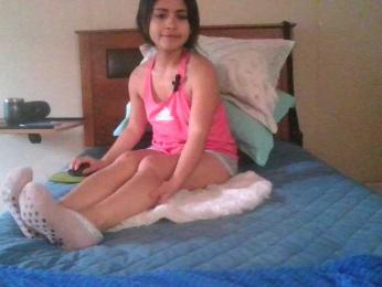 LatinaFit webcam model stream image