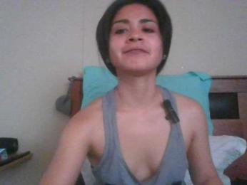 LatinaFit webcam model stream image