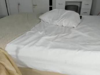 claimom webcam model stream image