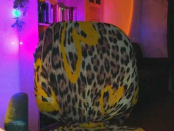 queensativa webcam model stream image