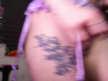BlueCherry webcam bongacams model stream image