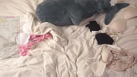 FluffKitty webcam model stream image