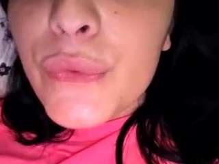 britneyquenn18 webcam camsoda model stream image