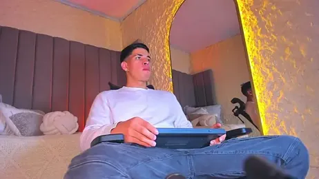 Benjamin_More webcam model stream image