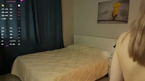 EllieDul webcam model stream image