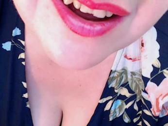 RainbowLady webcam model stream image