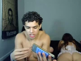 itstarzan webcam model stream image