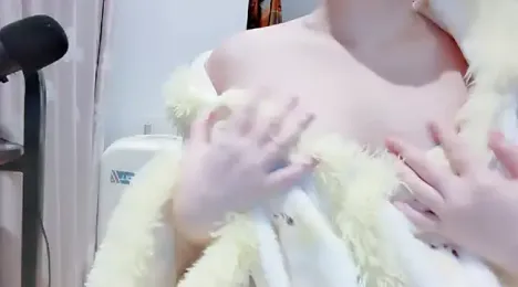 arena1357 webcam model stream image