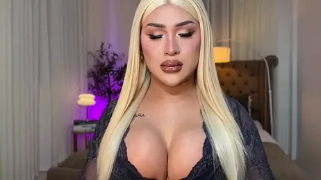 Your_Majesty_Tyra webcam model stream image