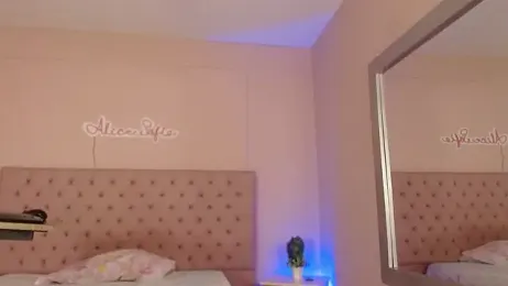 alice_sofia webcam model stream image