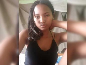 Murielle-1 webcam model stream image