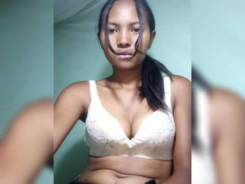 Murielle-1 webcam model stream image