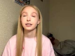 aaliyahking webcam model stream image