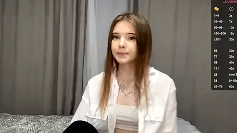 CarolinePepper webcam model stream image