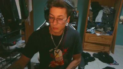 ReyAbsoluto webcam model stream image