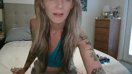 Heyitsmee33 webcam model stream image