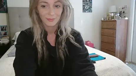 Heyitsmee33 webcam model stream image