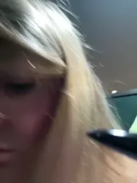 Teya_moon_ webcam model stream image