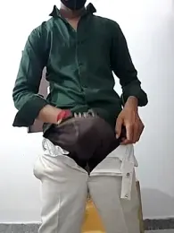 yuviiiisinha789 webcam model stream image