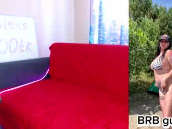 mommymila webcam model stream image