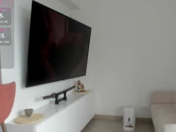 swt_molly webcam model stream image