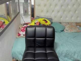 virgin-colombian webcam model stream image