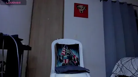 Cloudy_pigDude webcam model stream image