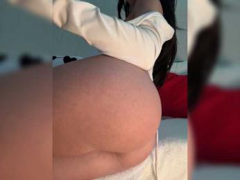 SuggarAnn webcam model stream image