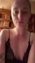 S1uttygirl webcam model stream image