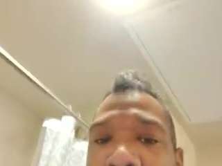 royalandtre webcam model stream image