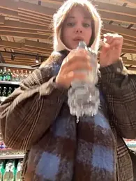 Only_April webcam model stream image