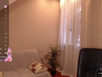Skinnylady webcam model stream image