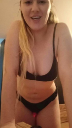 Renata2_7 webcam model stream image