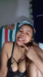 Navolona webcam model stream image